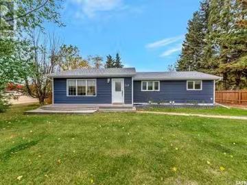 249 4Th Street W, St. Walburg, SK, S0M 2T0 house for sale L.