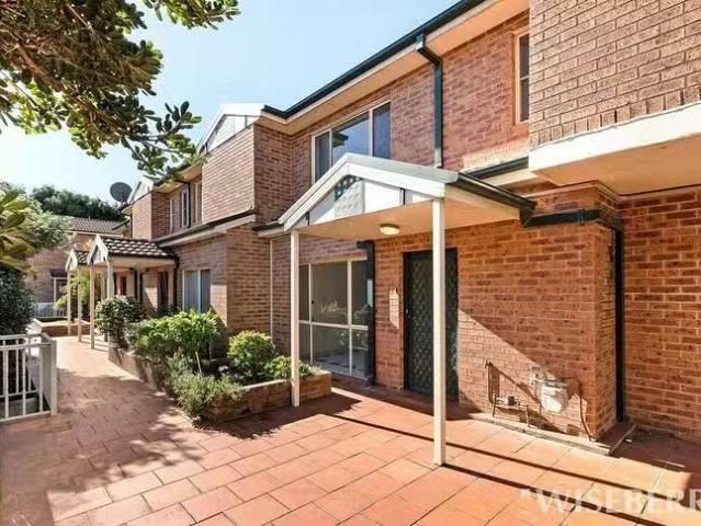 2/49 Cambridge Avenue, Bankstown, NSW 2200