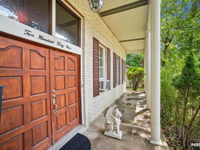249 Knickerbocker Road