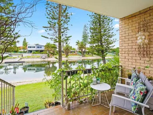 2/49 Karbunya Street, Mermaid Waters, QLD 4218 Apartment for.