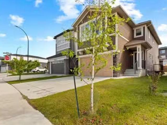 249 Lucas Crescent Nw, Calgary, AB, T3P 1M8 house for sale.
