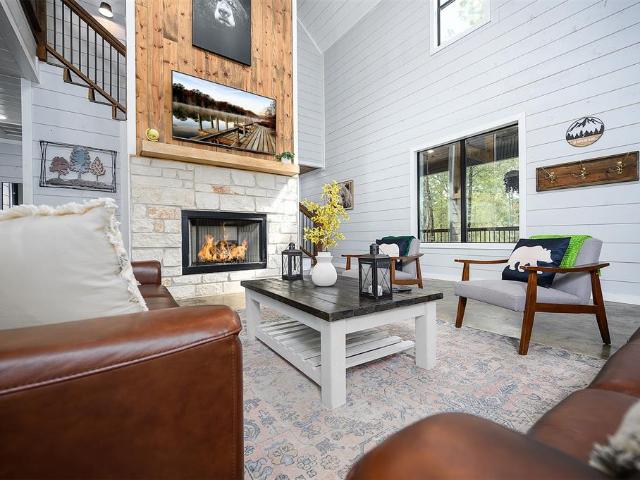 249 N Alaqua Trail