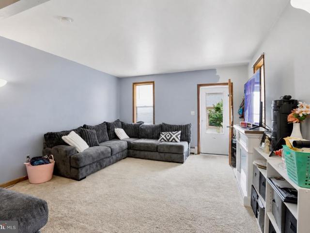 249 Summit Avenue