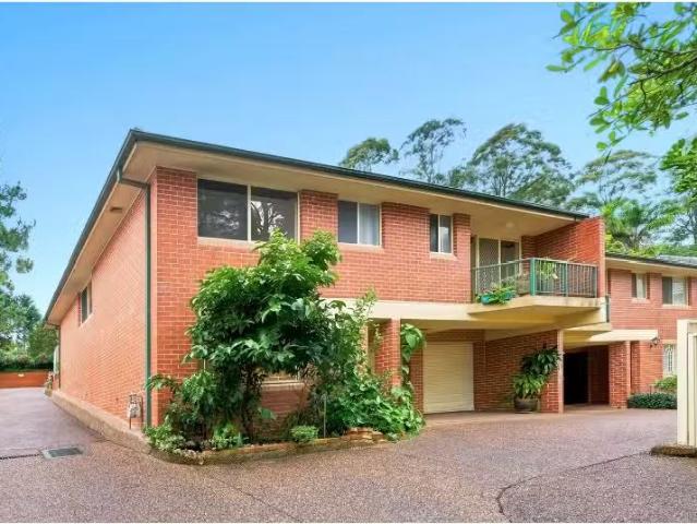 2/49 Russell Avenue, Wahroonga Townhouse for rent Listed by G.