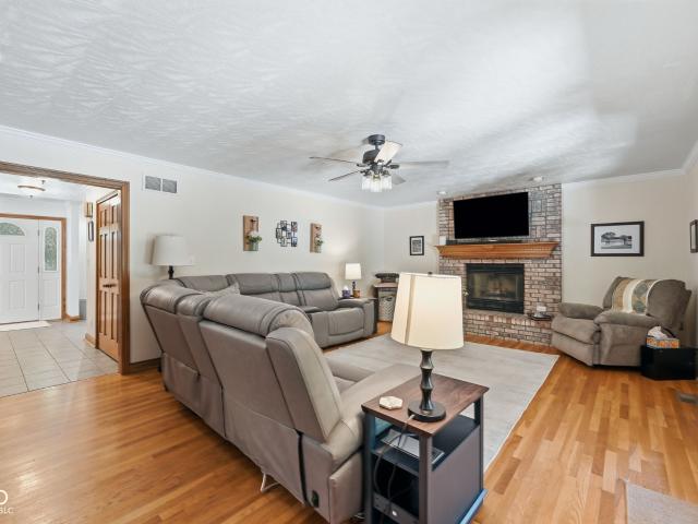 249 W Roszell Drive
