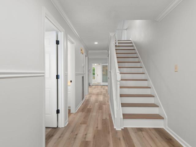 249 Woodcastle Dr