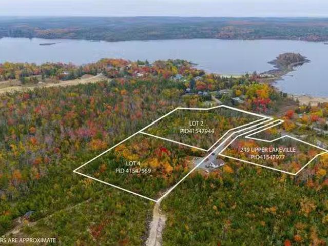 249 Upper Lakeville Road, Lake Charlotte, NS, B0J 2L0 vacant.
