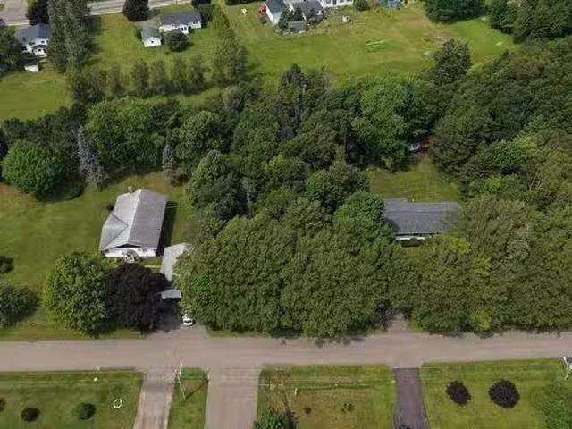24 1 Birchwood Heights, Summerside, PE, C1N 4C3 vacant land.