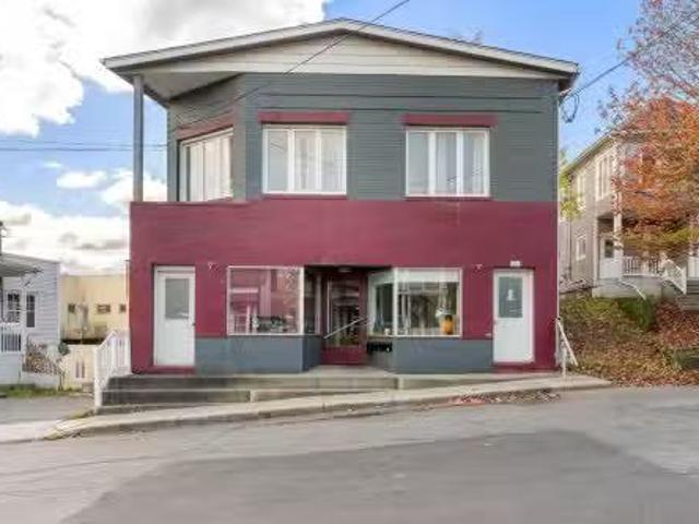 24 26 Rue Court, Coaticook, QC, J1A 1K9 investment for sal.