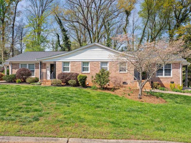 24 Twelve Oaks Terrace
