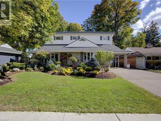 24 Valewood Place, Kitchener, ON, N2H 4N6 house for sale | Listing ID 40871 | Royal LePage