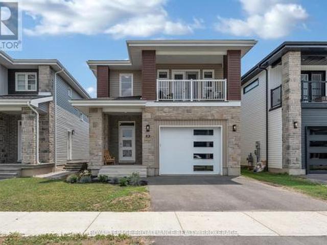 24 Walden Pond Drive, Loyalist Amherstview, ON, K7N 0E8 house for sale | Listing ID X13735 | Royal LePage