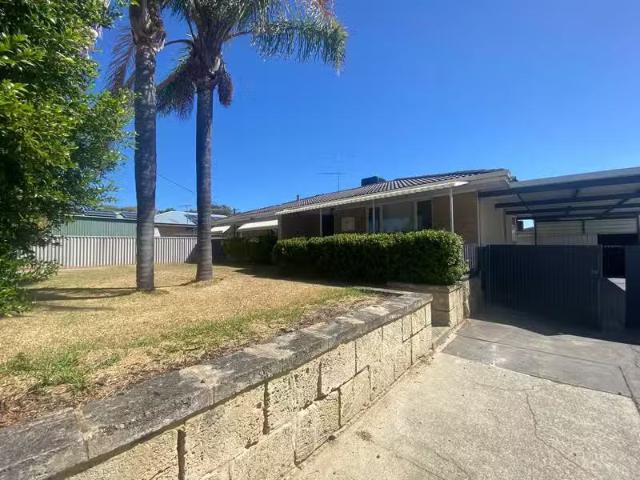24 Westbrook Way, GIRRAWHEEN, WA 6064 House for Rent