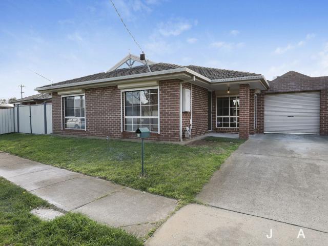 24 Yarra Street, Werribee | Jas Stephens