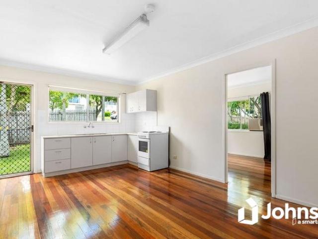 24 Andes Street Manly West