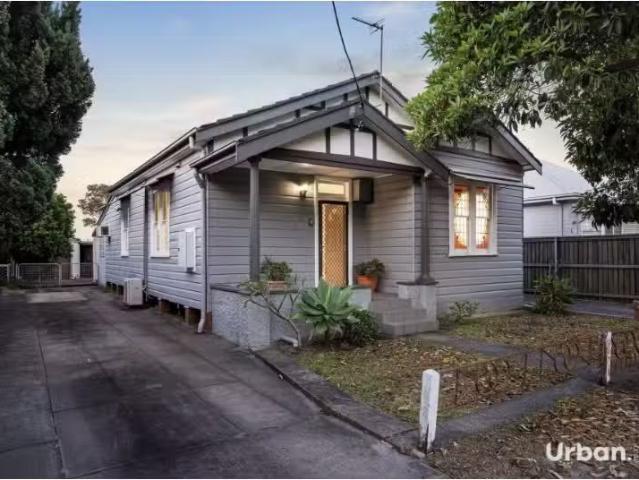 24 Baird Street, Hamilton North House for rent Listed by Jess.