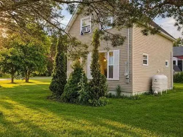 24 Barrington Street, Sydney Mines, NS, B1V 1P9 house for sa.
