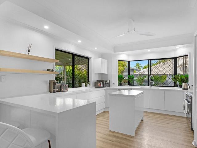 24 Beaconsfield Drive, Burleigh Waters, QLD 4220 House for Rent Ray White Malan & Co