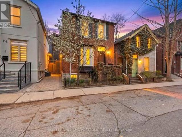 24 Bishop Street, Toronto, ON, M5R 1N2 house for sale | Listing ID C13865 | Royal LePage