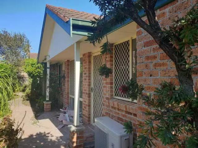 2/4 Bowden Road, WOY WOY Apartment for rent Listed by Linda P.