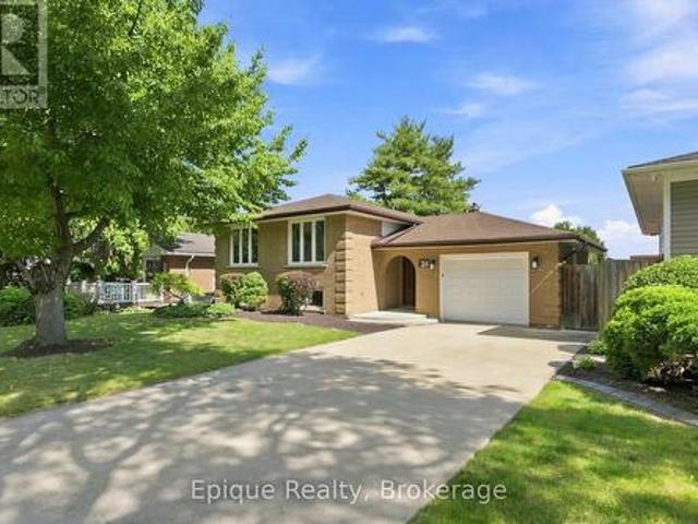 24 Brae Crest Drive, Hamilton, ON, L8G 3A6 house for sale | Listing ID X13696 | Royal LePage