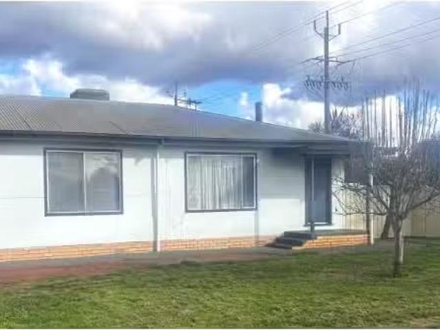 24 Bringan St, GRIFFITH House for rent Listed by Nicole Moon.