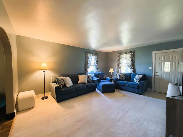 24 Brinker St