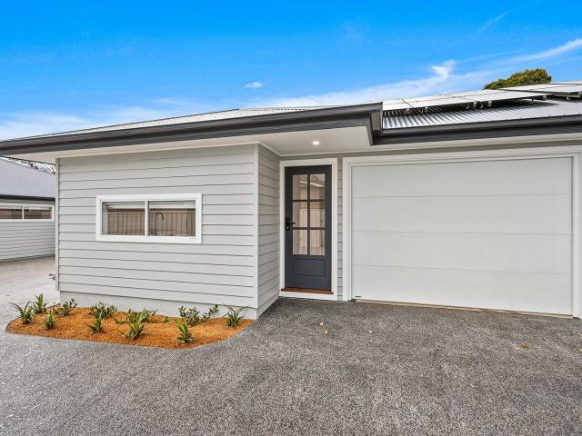 2/4 Calderwood Road, Albion Park, NSW 2527 Villa for Rent Ray White South Wollongong