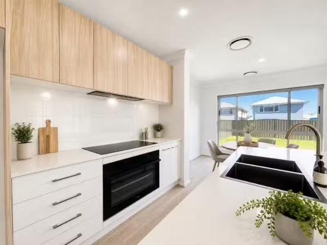 24 Cappella Street, NORTH ROTHBURY House for rent Listed by T.
