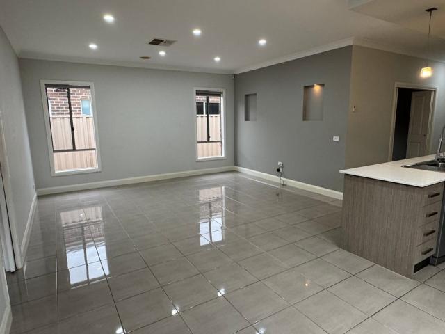 24 Caruana CrescentHarkness VIC 3337, Australia