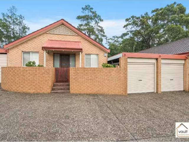 2/4 Carisbrooke Close, Bomaderry Apartment for rent Listed by.