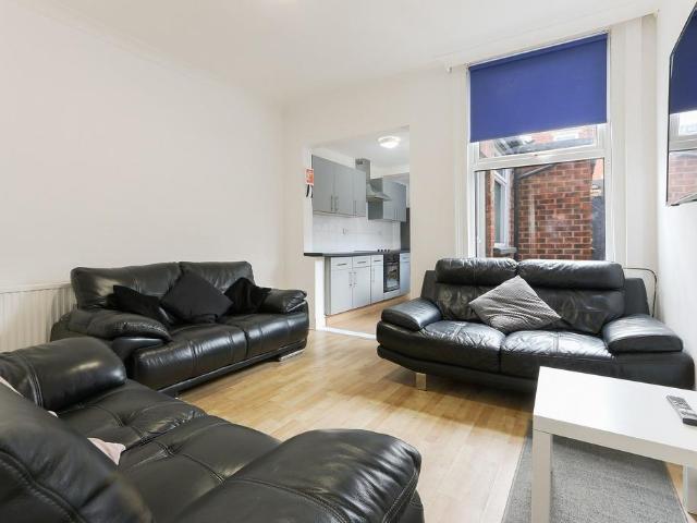 24 Cemetery Avenue, Ecclesall 5 bed house share to rent £429 pcm £99 pw