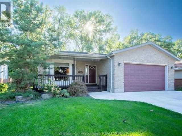 24 Churchill Park Road, Chatham, ON, N7M 6K5 house for sale | Listing ID 26022 | Royal LePage
