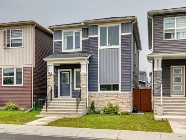 24 Corner Meadows Park Ne, Calgary, AB, T3N 1B8 house for sale | Listing ID A2331 | Royal LePage