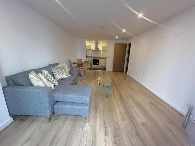 24 Cornhill, Liverpool 2 bed apartment to rent £1,150 pcm £265 pw