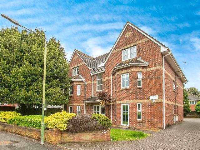 24 Crabton Close Road, Bournemouth BH5, 2 bed flat to rent, £1,250 pcm | PrimeLocation