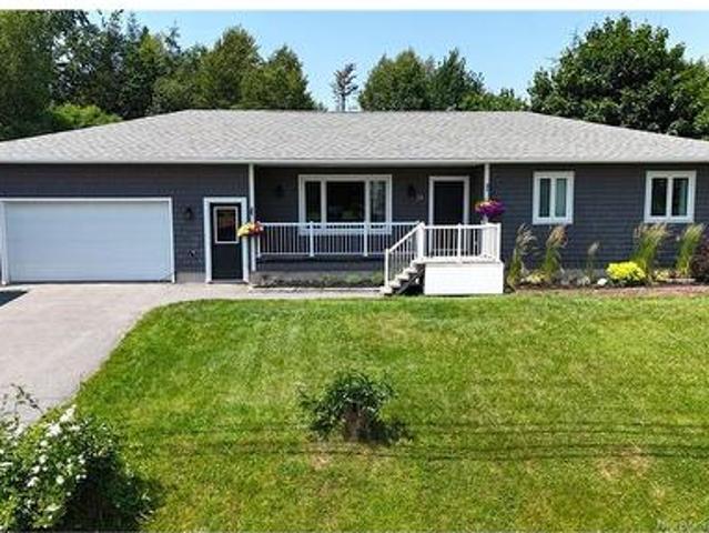 24 Demonts Ave, Saint Andrews, NB, E5B 2K4 house for sale | Listing ID NB143033 | Royal LePage
