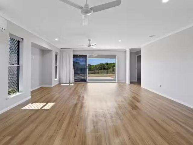 24 Devereux Street, EIMEO, QLD 4740 House for Rent