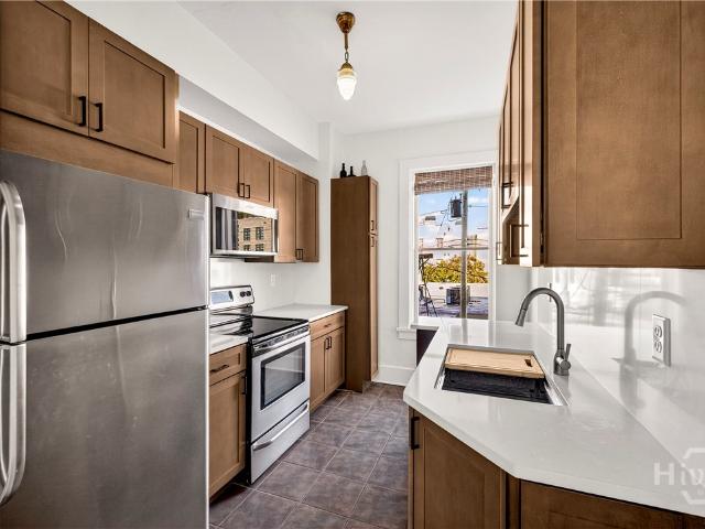 24 E Liberty, Unit 36, Savannah, GA 31401 | MLS #SA342524