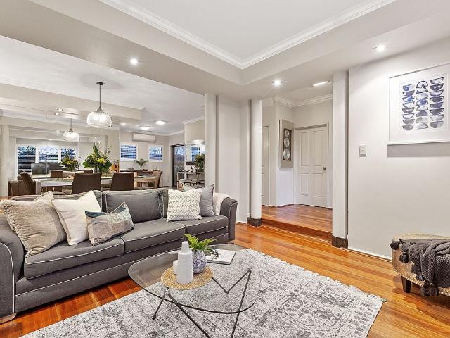 24 Eleventh Avenue, Inglewood WA 6052