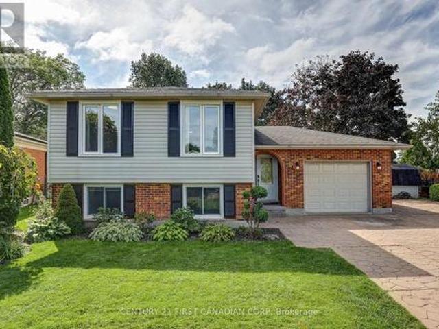 24 Erinlea Drive, St. Thomas, ON, N5R 5N8 house for sale | Listing ID X13824 | Royal LePage
