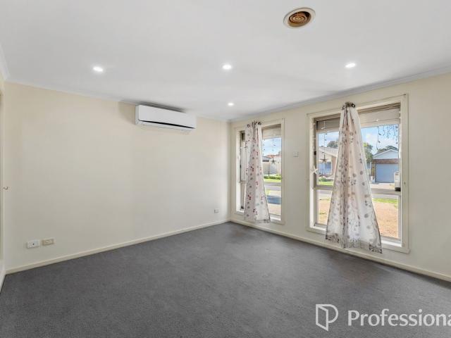 24 Fescue PlaceDelahey VIC 3037, Australia