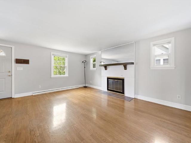 24 Ford St, Dedham, US, MA