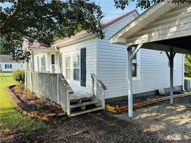 24 Forest Hill Road
