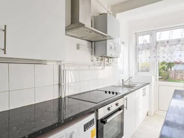 24 Forfar Road, London, N22 5QE, United Kingdom | 4 bed house for rent #159378977 | Rentberry