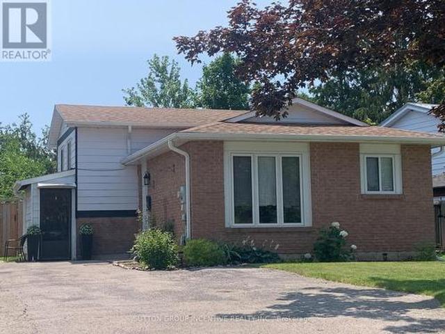 24 Frost Trail, Barrie, ON, L4N 4X1 house for lease | Listing ID S13664 | Royal LePage