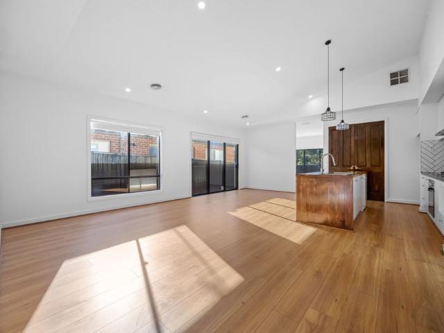 24 Fraser Street, Mount Pleasant