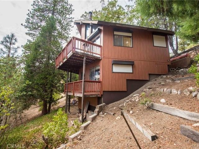 24 Fredalba, Running Springs, CA 92382