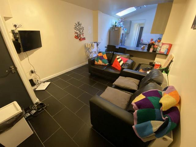 24 George Road, Metchley, B29 6AH, United Kingdom | Room for rent #136659477 | Rentberry