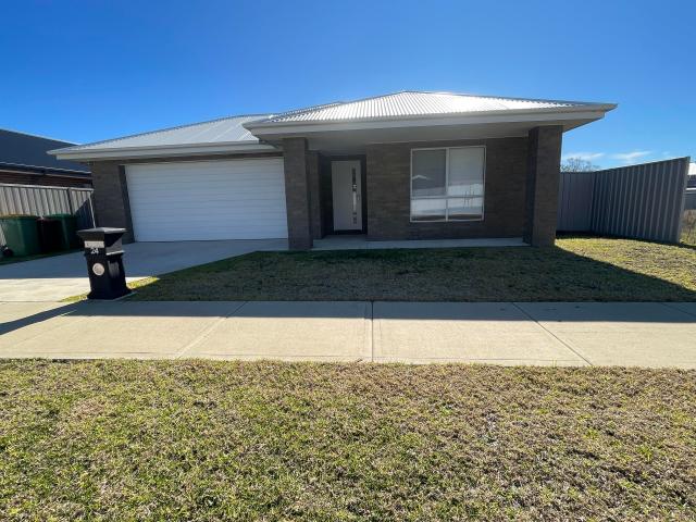 24 Glenwood Boulevard, BARANDUDA VIC 3691